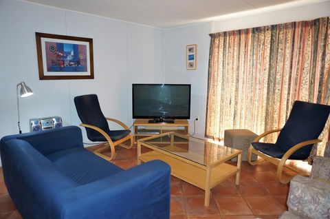 9a Krait Street - Close To The Town Centre - Accommodation Newcastle 3