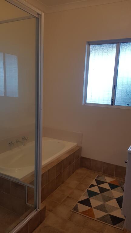 A Better Life Animal Sanctuary FarmStay - Private Two-Bedrooms, Lounge Room & Bathroom & Toilet, Shared Kitchen - Accommodation Newcastle 2