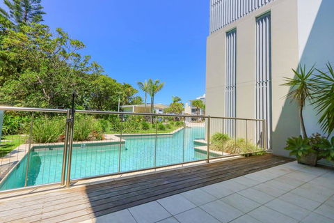A Deluxe Swim Up - Drift Apartments South - Accommodation Newcastle 1