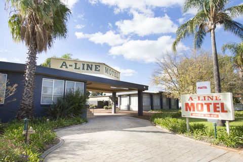 A Line Motel - Accommodation Newcastle 0