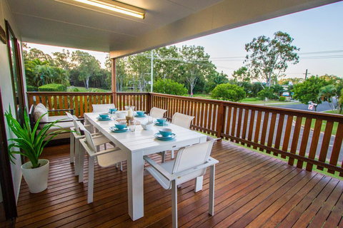 A Lure - Accommodation Newcastle 0