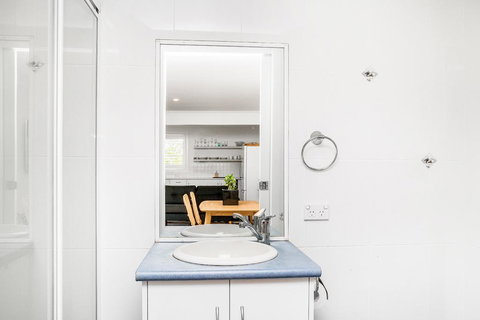 A PERFECT STAY - Boulders Retreat - Accommodation Newcastle 2