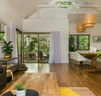 A SWEET ESCAPE - Alcorn House