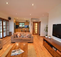 A View to a Hill - Accommodation Newcastle