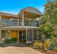 A Wave From it All - Accommodation Newcastle