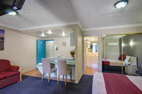 AAA Airport Albion Manor Apartments And Motel - Accommodation Newcastle 2