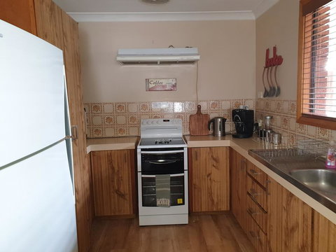 Abbey Beach Shack - Accommodation Newcastle 2