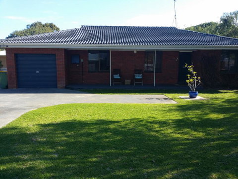 Abbey Beach Shack - Accommodation Newcastle 1