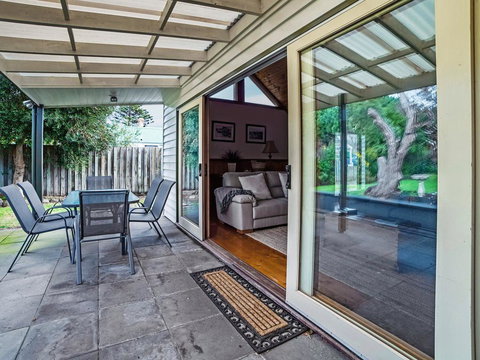 Abrahams On Bank - Accommodation Newcastle 1