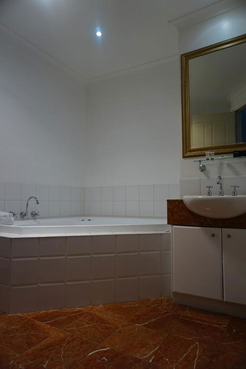 Acacia Terraces - Accommodation Newcastle 3