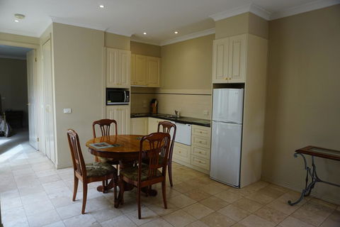 Acacia Terraces - Accommodation Newcastle 2