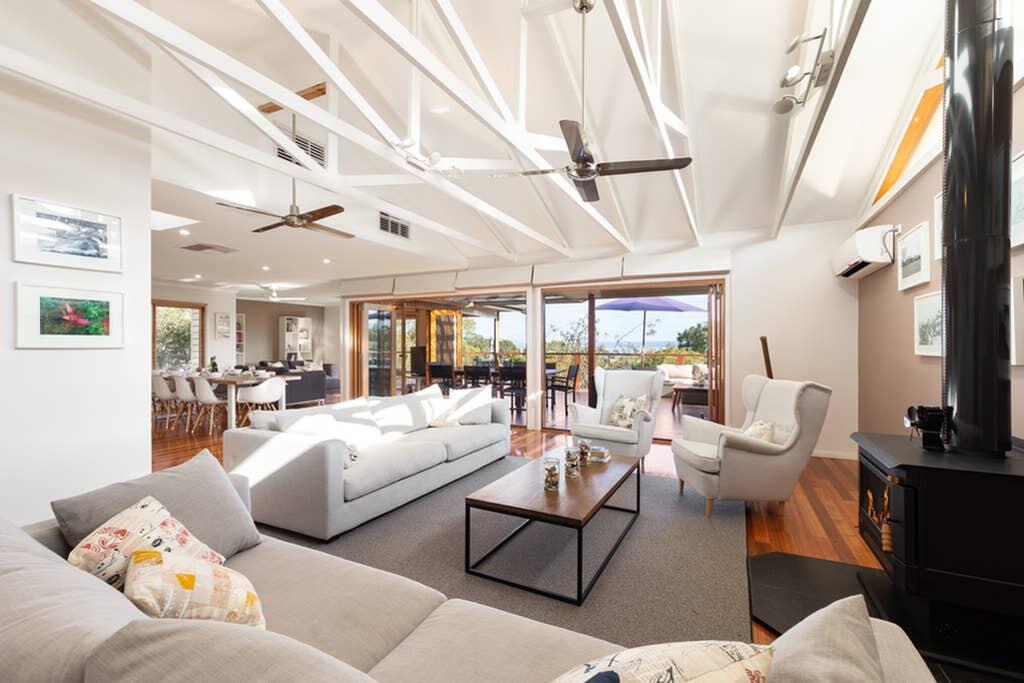 Somers ACT Accommodation Newcastle