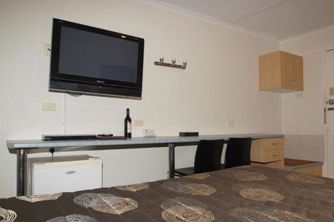 Edinburgh Motor Inn - Accommodation Newcastle 1