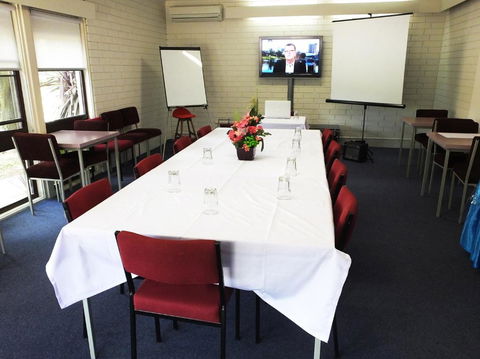 Edinburgh Motor Inn - Accommodation Newcastle 4