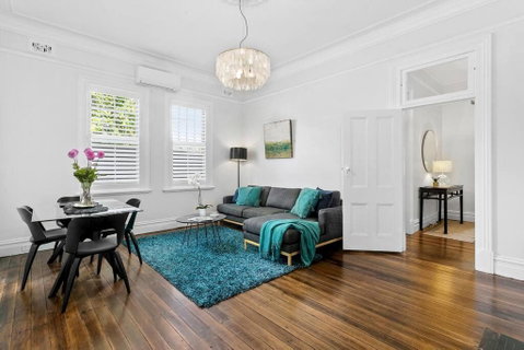 EDW19 - Stylish 2-Bed, 2-Bath Townhose In Drummoyne - Accommodation Newcastle 3