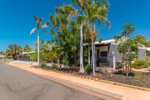 Econo Lodge Karratha - Accommodation Newcastle 2