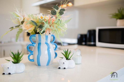 Entire 3 Bedrooms Townhouse In Baulkham Hills - Accommodation Newcastle 1