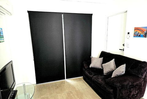 Entire NEW Apartment Tranquil &Great Location - Accommodation Newcastle 4