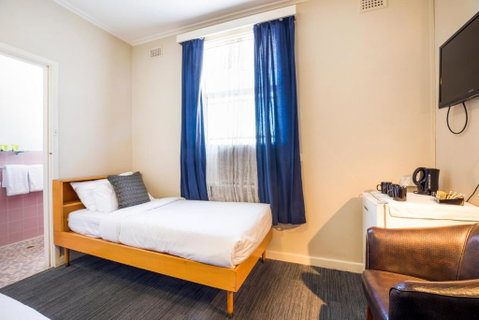 Esplanade Hotel Adelaide - Accommodation Newcastle 3