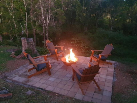 Fiery, Cozy Starry Nights - Farm Stay! - Accommodation Newcastle 4
