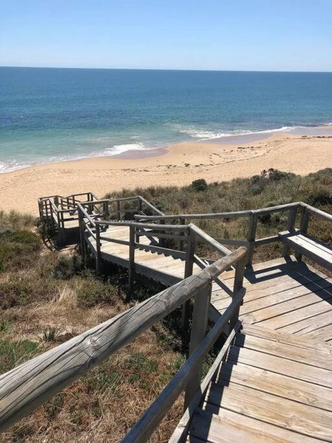 Falcon Estuary Escape - Accommodation Newcastle 3