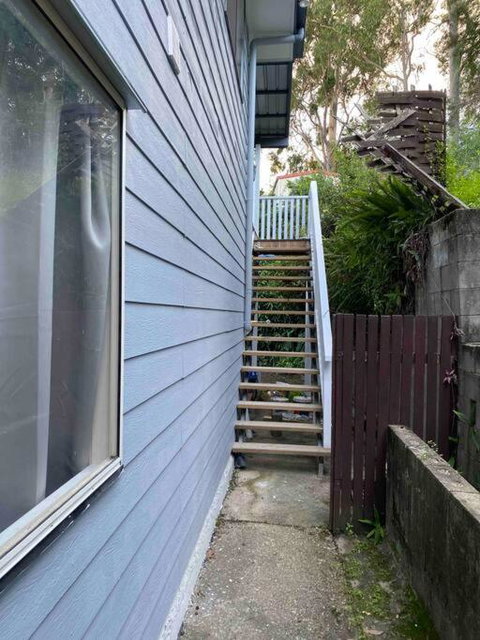 FAMILY 3-bedroom Everton Hills Apartment - Accommodation Newcastle 2