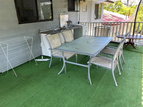 FAMILY 3-bedroom Everton Hills Apartment - Accommodation Newcastle 3