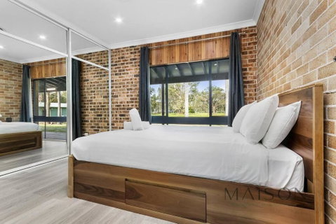 Family Getaway In Salt Ash - Accommodation Newcastle 3