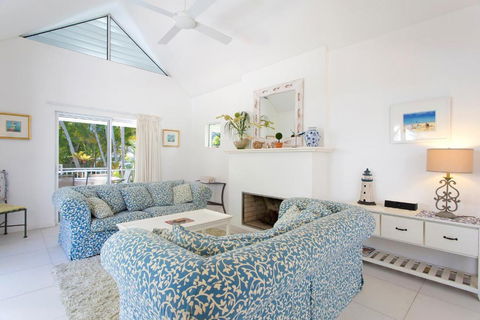 Family Living In The Heart Of Noosa, Noosa Heads - Accommodation Newcastle 2