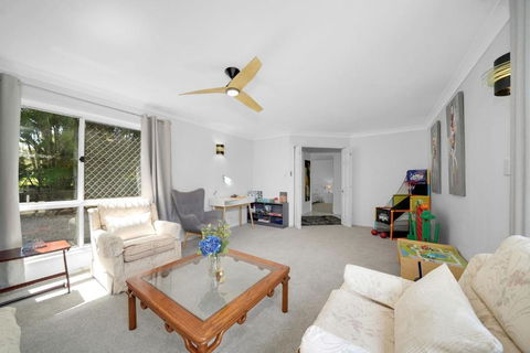 Family Escape Serene Oasis With Pool And AC - Accommodation Newcastle 4