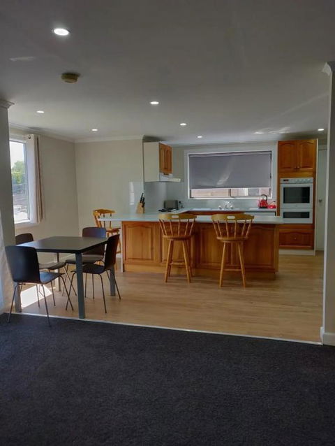 Farm Stay On The Valley - Accommodation Newcastle 0
