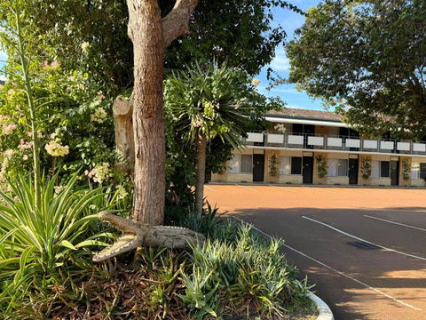 Flag Motor Lodge - Accommodation Newcastle 2