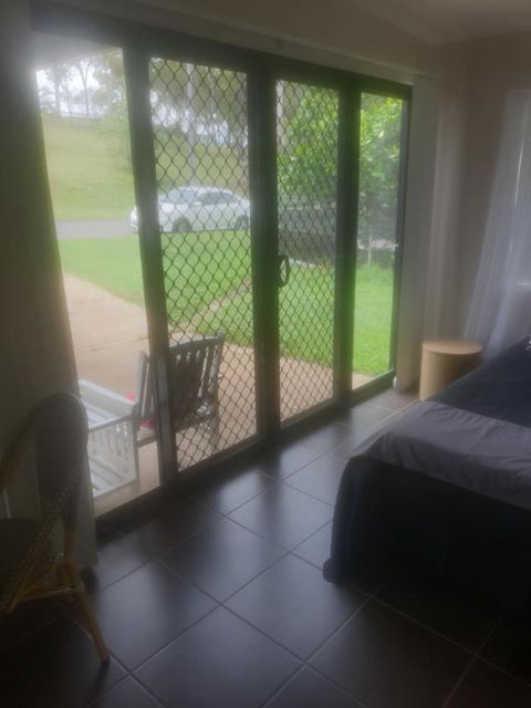 FRANGIPANI HOUSE - Accommodation Newcastle 4