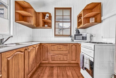 Gabba Central 2 Separate Homes 1 Block 6 Bdrms - Accommodation Newcastle 1