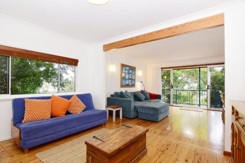 GERR14C - Salty Dog - Accommodation Newcastle 0