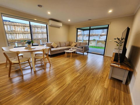 Getaway On Amaroo Way - Accommodation Newcastle 2