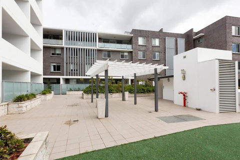 GLAD1 - Monash Rd - Gladesville - Accommodation Newcastle 1