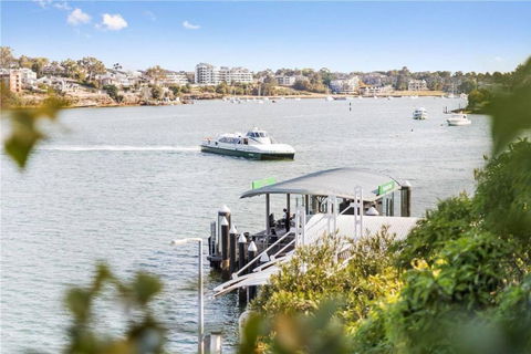GLAD1 - Monash Rd - Gladesville - Accommodation Newcastle 3