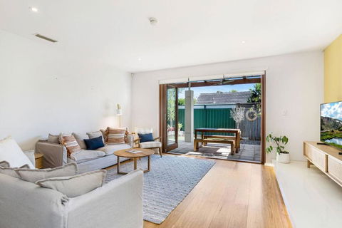 Goodie Goodwood Family Home - Accommodation Newcastle 2