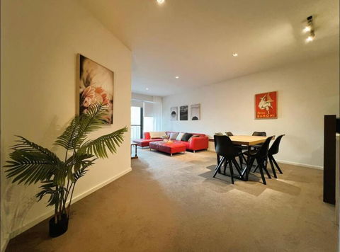 GW24-1 BATH 2 BR At The Glen With FREE Parking And Balcony - Accommodation Newcastle 2