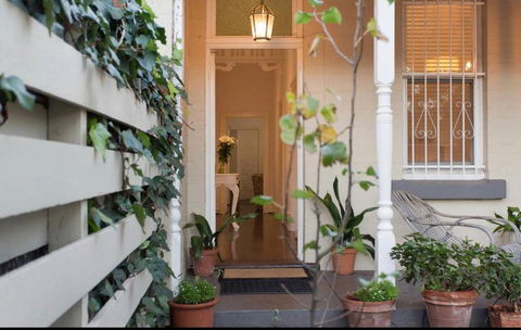 Gorgeous Subiaco Cottage - Accommodation Newcastle 1