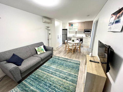 H2O Holiday Apartments - Unit 4 - Accommodation Newcastle 1