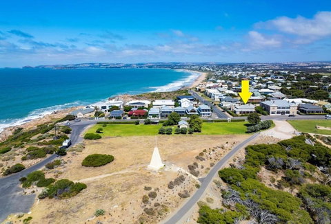 Halcyon 11 The Strand Port Elliot - WIFI - Pet Friendly - No Linen Included - Accommodation Newcastle 0