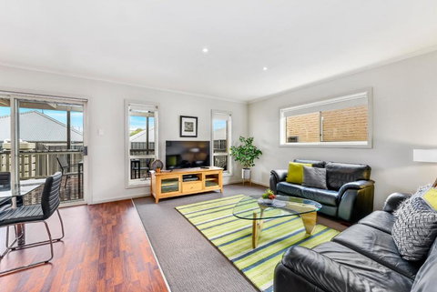 Hart Street Apartments - Accommodation Newcastle 0