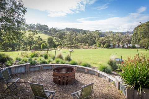 Haven Red Hill - Accommodation Newcastle 3