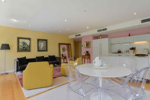 HAZEL Chapel St Socialite. Pool, Spa & Gym - Accommodation Newcastle 1