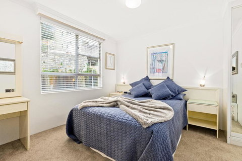 HENRY12 Self- Catering - Accommodation Newcastle 3
