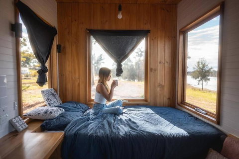 Hill Top Tiny River House - Accommodation Newcastle 0