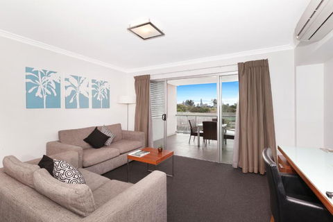 Hotel Chino - Accommodation Newcastle 3