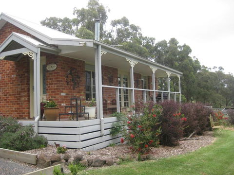 Honeyeater Cottage - Accommodation Newcastle 1
